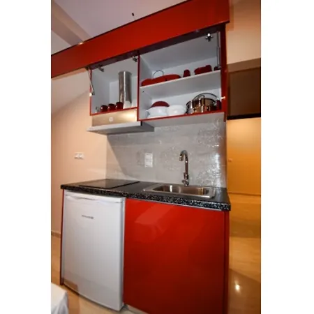 4 Modern In Featuring A Balcony And Views 50m Apartment Paralia Katerinis